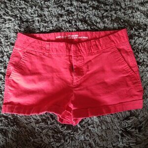 Red GAP Khaki 3" shorts